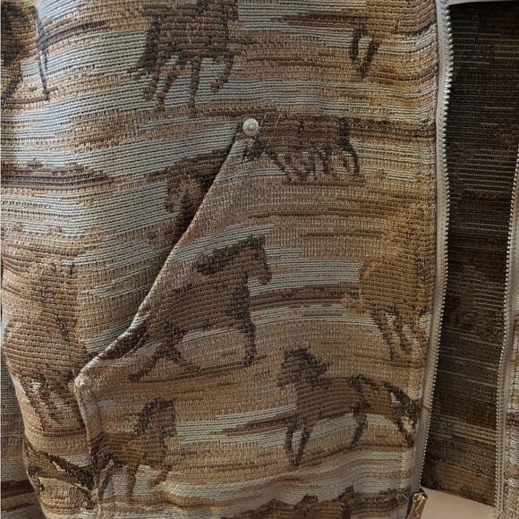 BDG Abstract Patterned Jacket - Picture 5 of 7